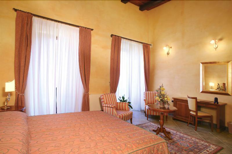 Hotel Palazzo Marzano Briatico Bagian luar foto