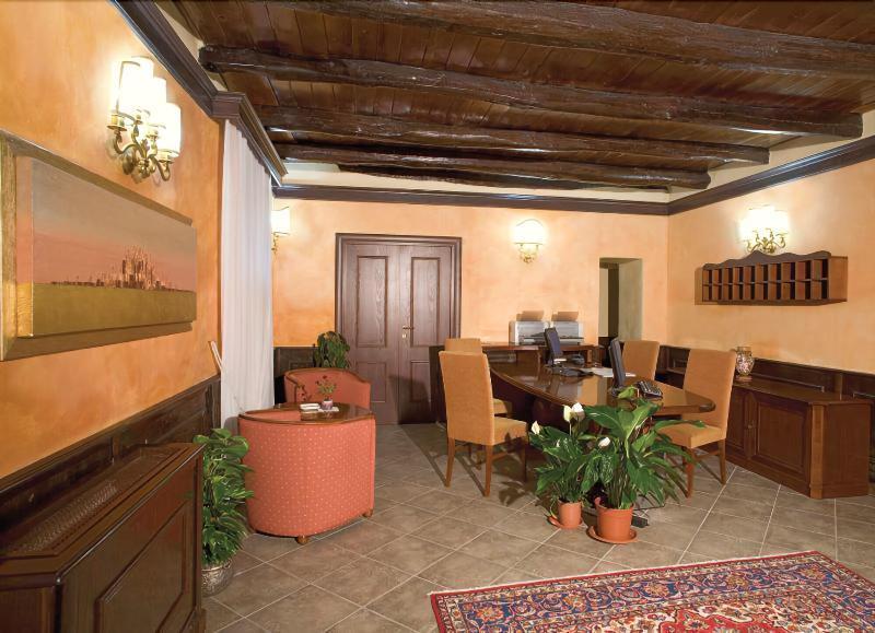 Hotel Palazzo Marzano Briatico Bagian luar foto